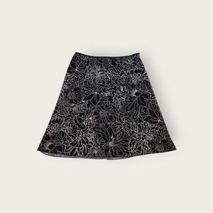 Vintage Y2k early 2000s Wrapper black floral elastic waist flowy midi skirt